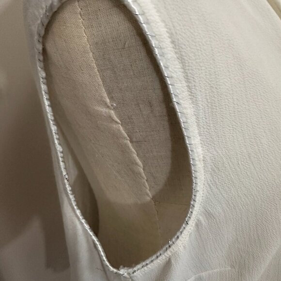 072~lady 's  Off-white tank top (M/L) - Picture 11 of 12